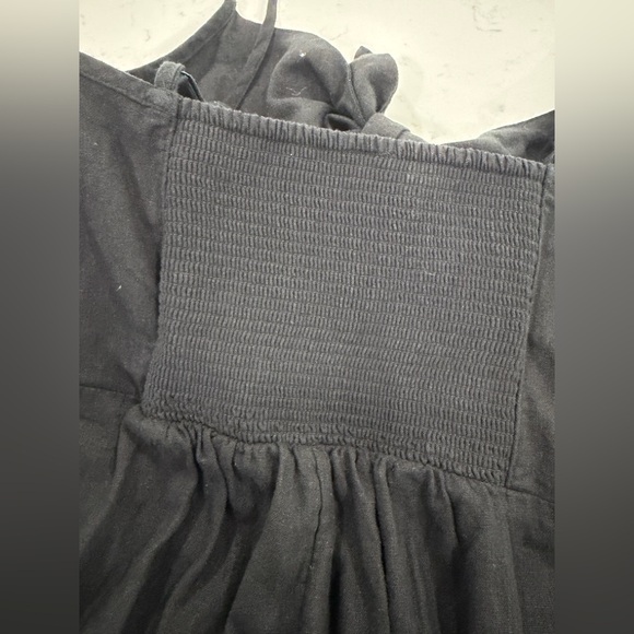 Old Navy Black Sleeveless Jumpsuit with Bow Detail - Picture 6 of 11